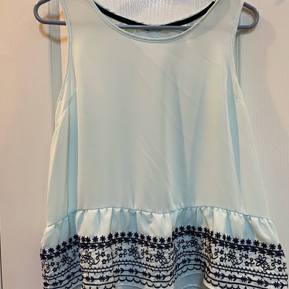 xhilaration sleeveless blouse size large light blue with dark blue trim